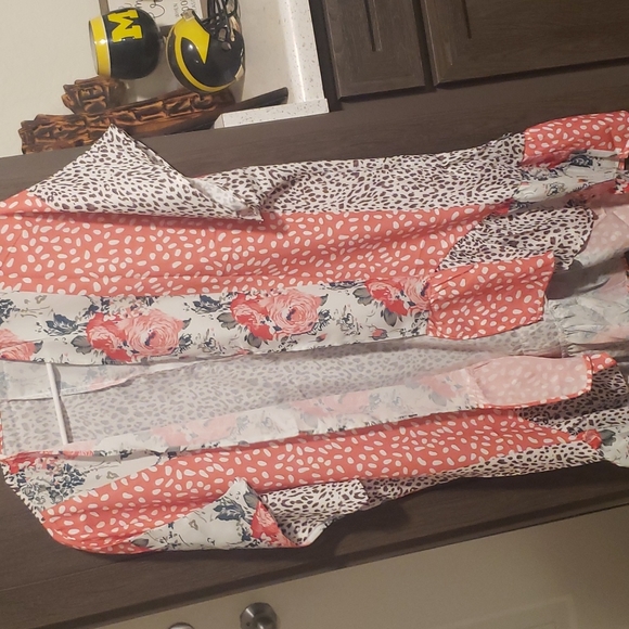 💕New boutique Wild rose animal print kimono - Picture 7 of 13
